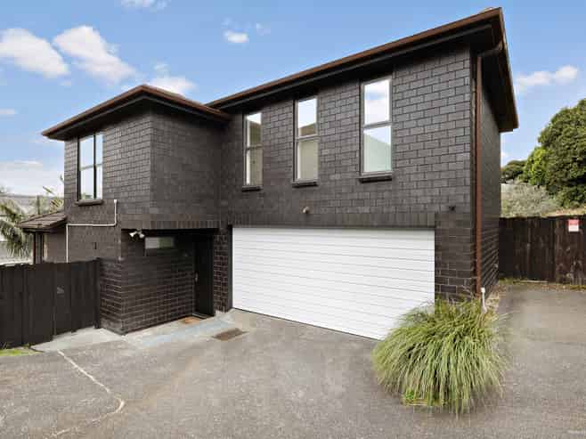 13C Ruawai Road, Mount Wellington