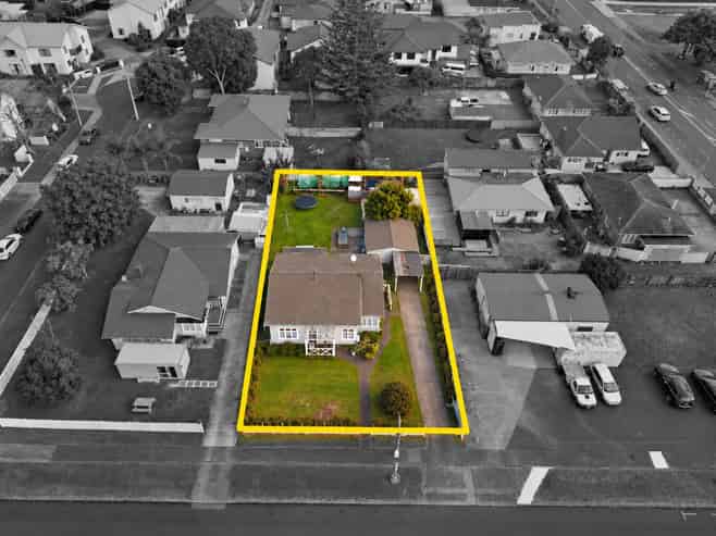 1 Rosella Road, Mangere East