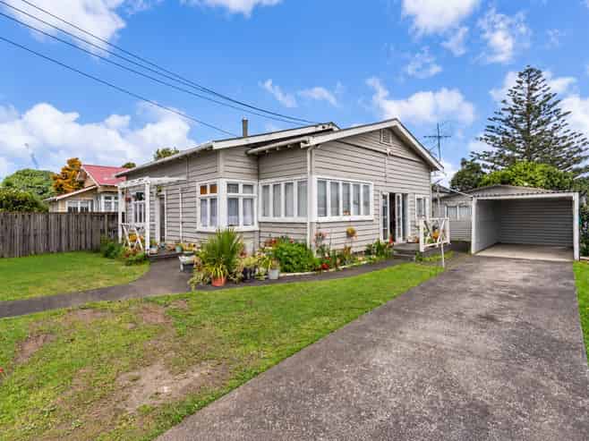 1 Rosella Road, Mangere East
