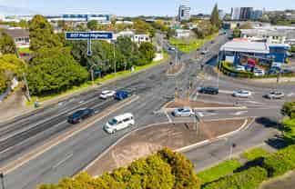 207 Main Highway, Ellerslie