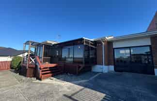 2/21 White Heron Drive, Massey