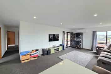 2/21 White Heron Drive, Massey