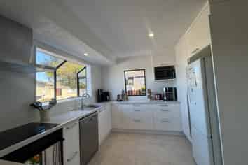 2/21 White Heron Drive, Massey