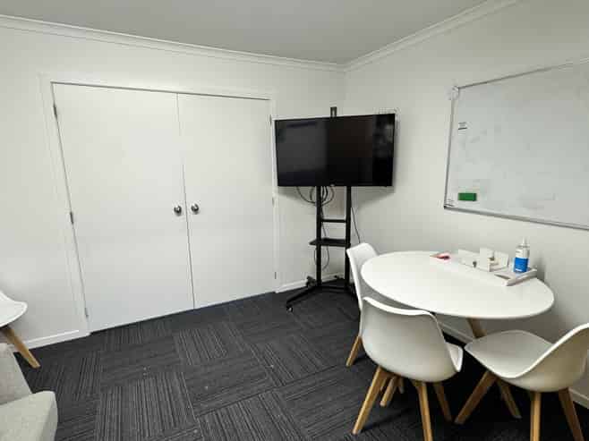 Quality office suite opposite Bayfair