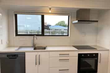 74 Karewa Parade, Papamoa