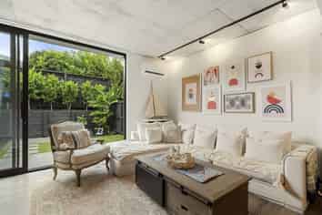 7/4163 Great North Road, Glen Eden