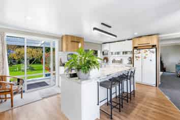 8 Anzac Lane, ROLLESTON