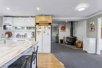 8 Anzac Lane, ROLLESTON