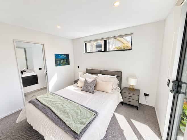 8/265 Colombo Street, Sydenham
