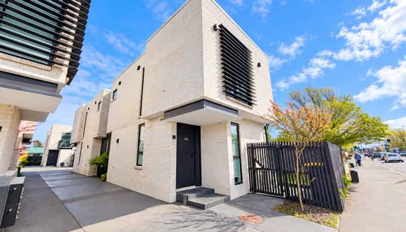 8/265 Colombo Street, Sydenham