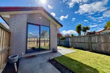 10a Woodend Road, Woodend