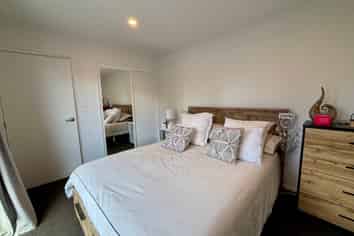 10a Woodend Road, Woodend