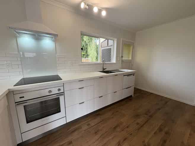 8 Guildford Street, Tamatea