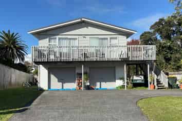 931 Whangaparaoa Road, Manly