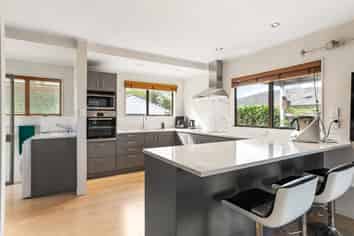 136 Durrant Drive, Whangamata