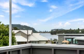 136 Durrant Drive, Whangamata