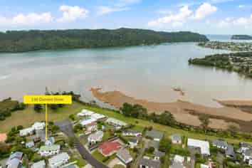 136 Durrant Drive, Whangamata
