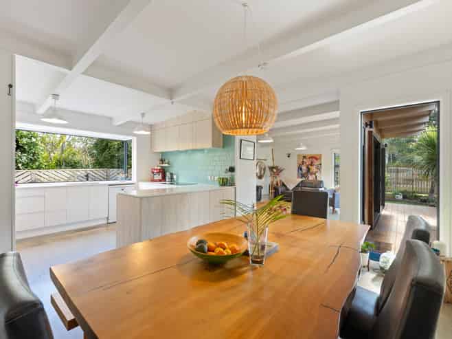 44 Matai Road, Raumati South