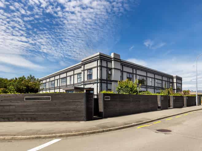 6 Titles Established Accommodation Huge Potential