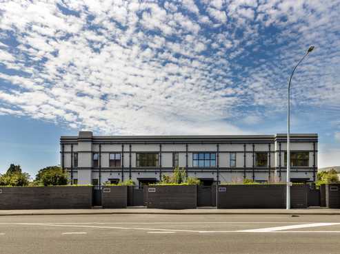 6 Titles Established Accommodation Huge Potential