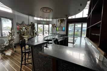 High Quality Restaurant Fit-Out