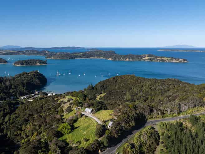 11 Ngarewa Drive, Mahurangi West