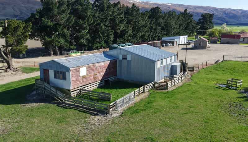 6648 Hyde-Middlemarch Road, Middlemarch