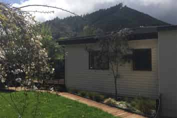 16 Robinson Road, The Brook