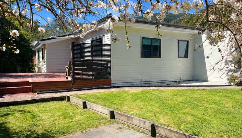 16 Robinson Road, The Brook