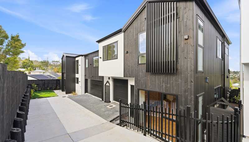17D Cypress Place, Sunnynook