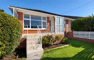 12a Dorchester Rd, Meadowbank