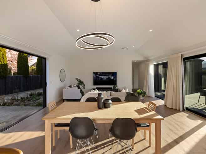 4 and 4A Marsden Place, Lower Shotover
