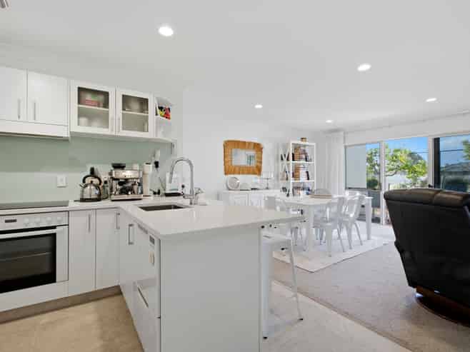 1/111 Santa Monica Drive (Pacific Palms), Papamoa