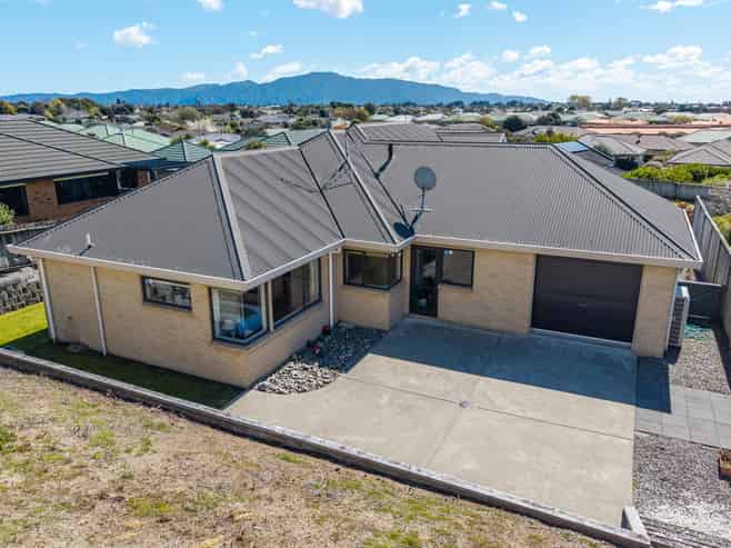 101 Realm Drive, Paraparaumu