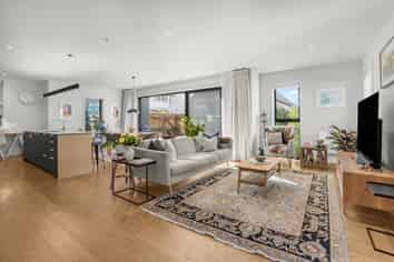 42C Nelson Street, Petone