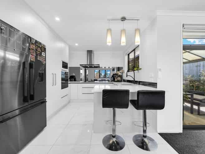 13 THOMASON CRESCENT, Pokeno