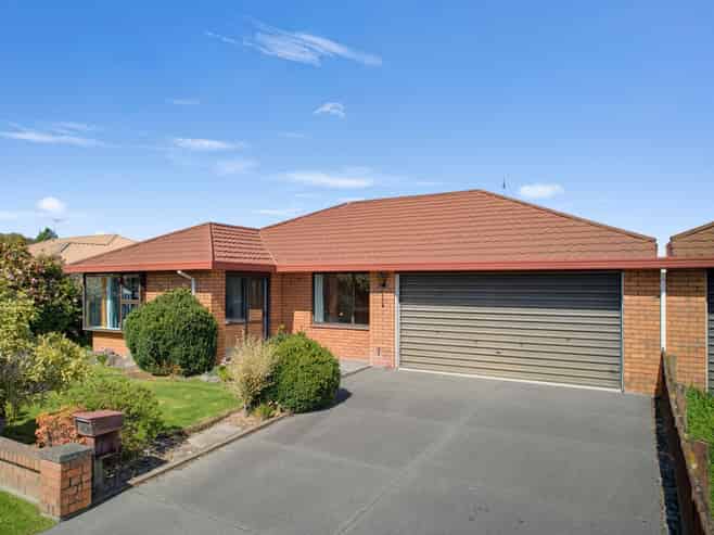 19A Sheraton Place, Redwood
