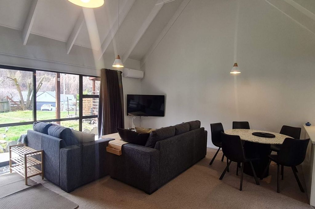 Homely Arrowtown 3