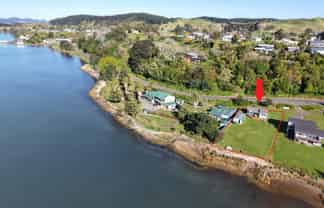 253 Pouewe Street, Kawhia