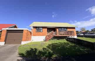 8 Craig Hendry Street, Concord