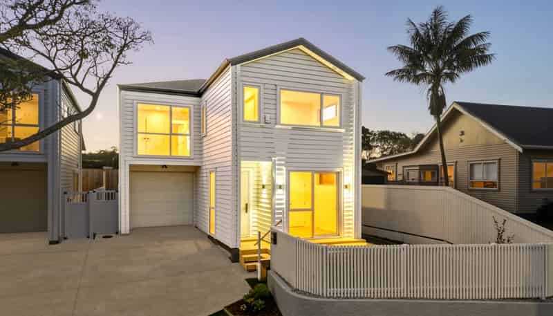 4 Oranga Avenue, One Tree Hill