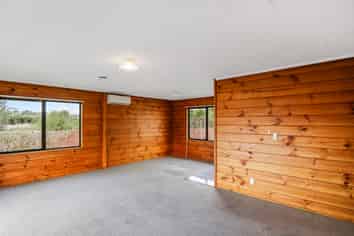 22 Lendenfeld Drive, Papatoetoe