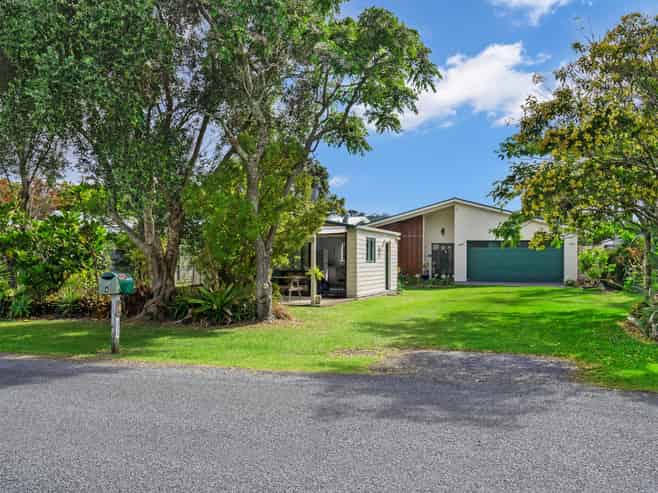 4 Ringer Avenue, Matapouri