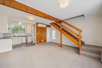 7/21 Islington Street , Trentham