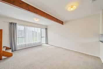 7/21 Islington Street , Trentham