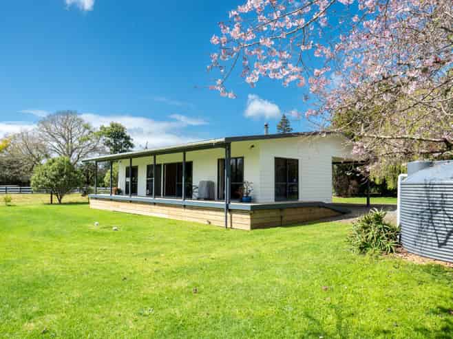 14A Pa Road, Kerikeri