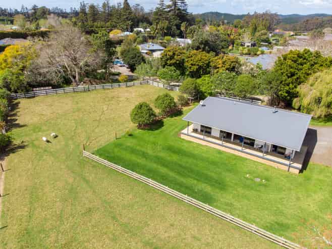 14A Pa Road, Kerikeri