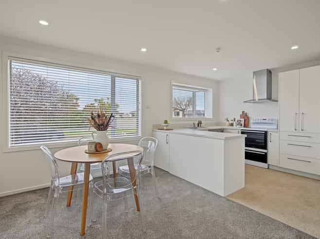 128 Derwent Crescent, Glengarry