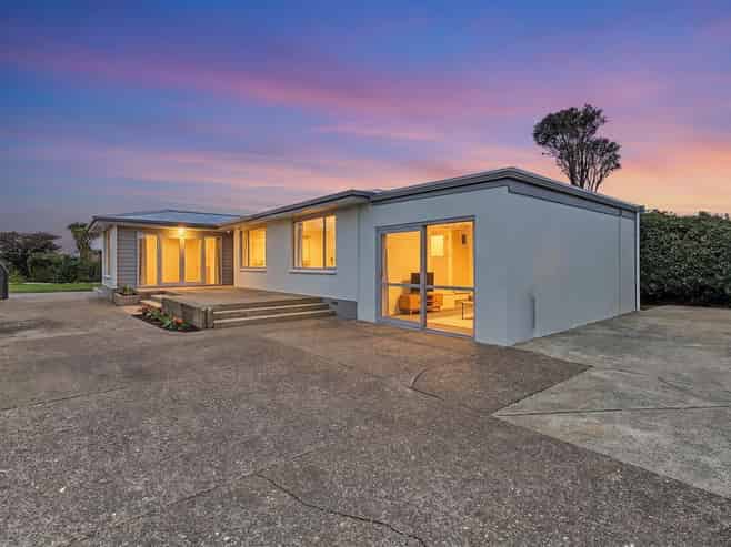 128 Derwent Crescent, Glengarry