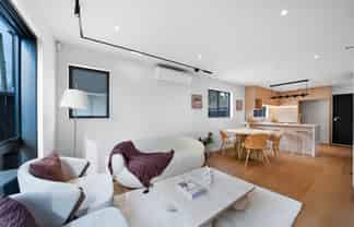 2/25 Swan Crescent, Pakuranga
